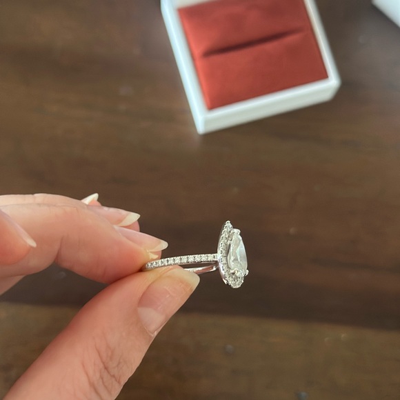 2 Carat Pear Lab Grown Diamond Engagement Ring - Picture 5 of 15